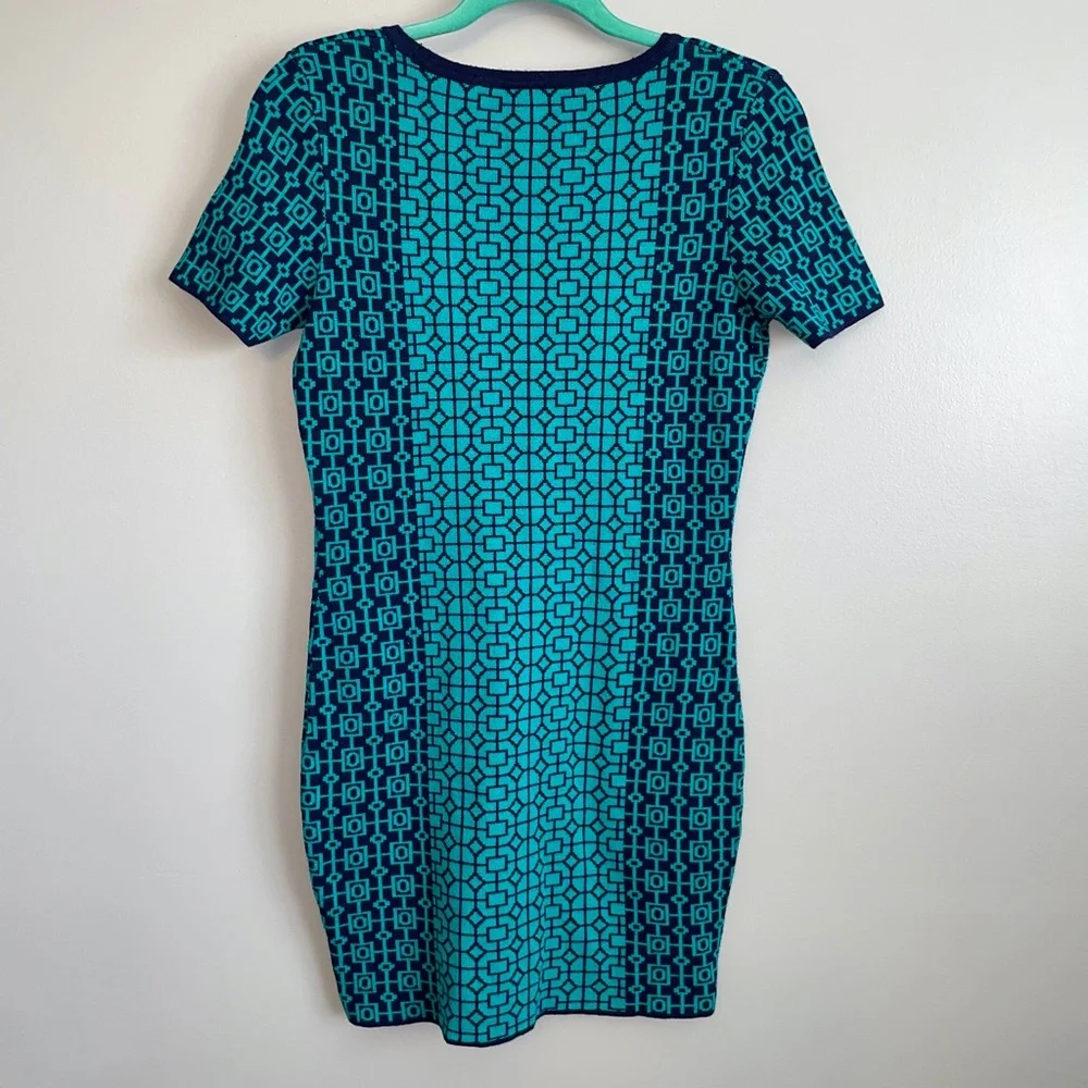 EUC Romeo + Juliet Couture Body Con Sweater Dress - Picture 4 of 5